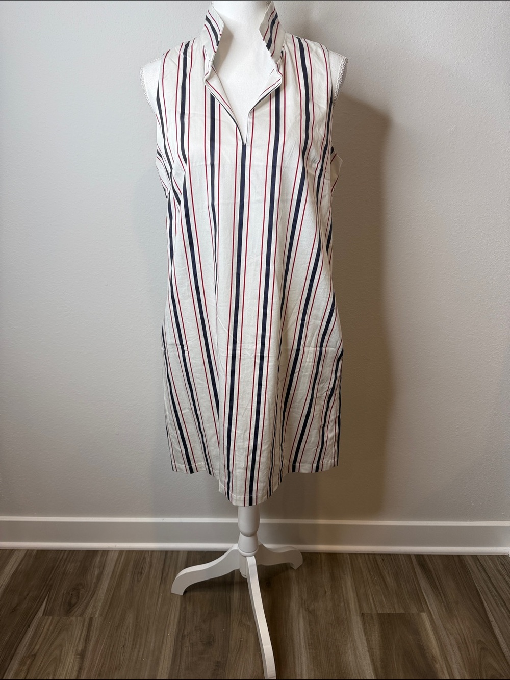 Tuckernuck White Midi Shift Dress with Red & Navy Stripes Medium Summer Casual